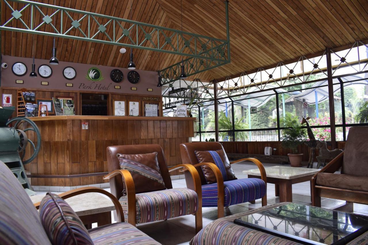Park Hotel Santa Cruz Verapaz Exterior foto